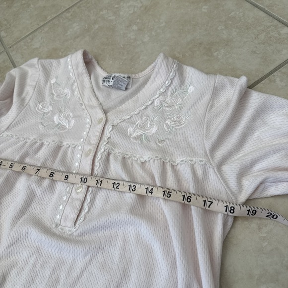 Miss Elaine‎ Nightgown Women PM Pink Embroidered Flower Lace Trim Cottage Maxi - Picture 6 of 10